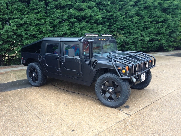 Matt Black Hummer H1 wrap